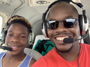 Pilot Dwayne Smith and son